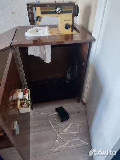 Швейная машина немецкая Veritas 8014 43