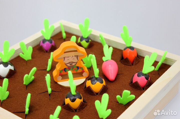 Развивающая игра Веселый огород оптом