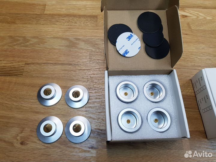 Подставки, шипы под аппаратуру,виброразвязка