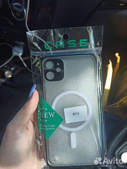 Чехол на iPhone 11