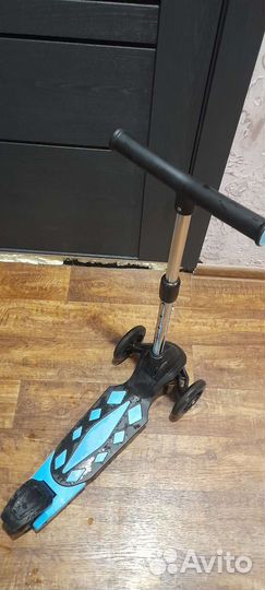 Самокат 3х колесный