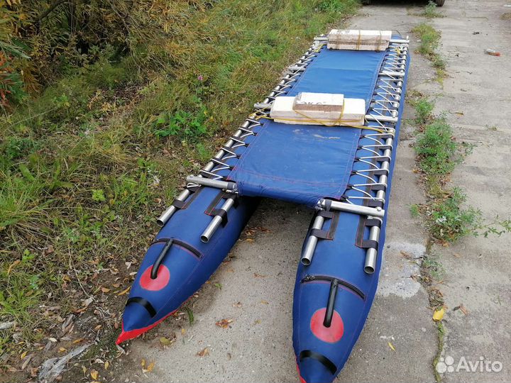 Надувной туристский катамаран б/у