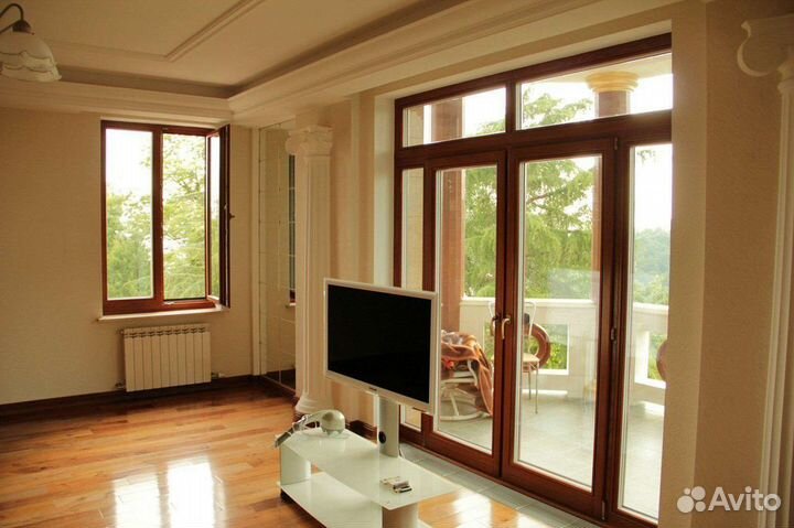 Пластиковые окна на дачу и в дом с отделкой