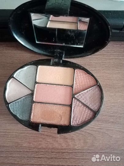 Тени Ruby Rose, 3 в 1,трельяжка