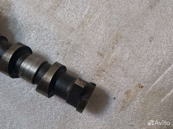 Распредвал мазда LF17 421