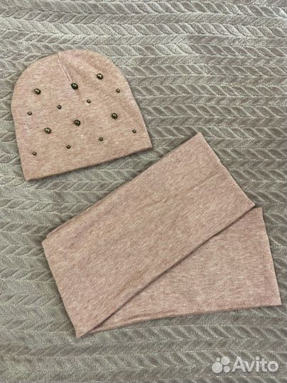 Шапка и шарф женский