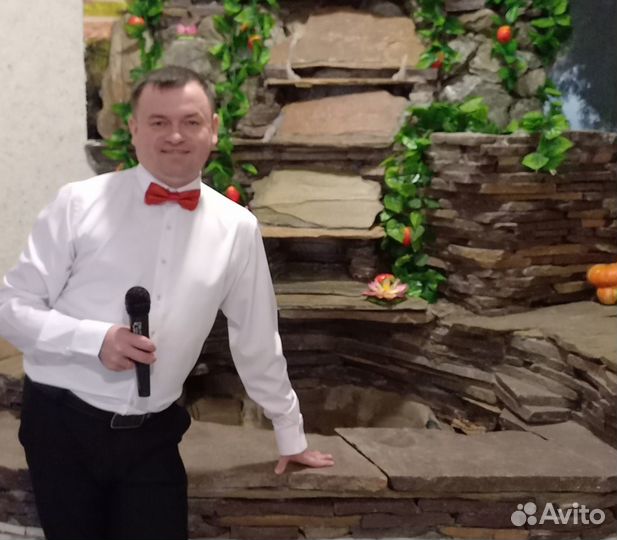 Заводные ведущие, тамада