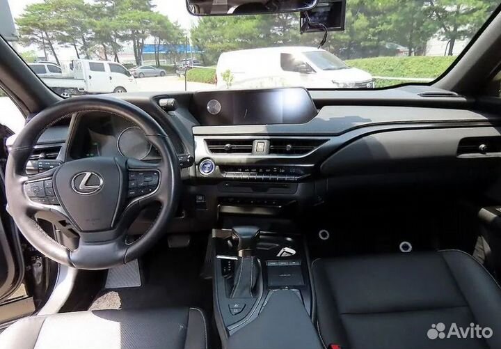 Lexus UX 2.0 CVT, 2020, 47 650 км