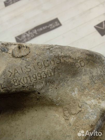 Кронштейн двигателя левый VAG VW