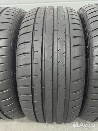 Michelin Pilot Sport 4 275/40 R21 и 315/35 R21 111Y