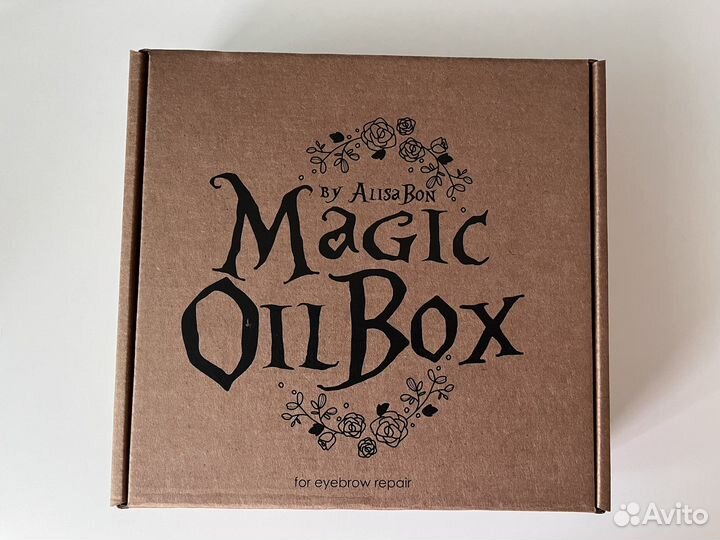 Бокс для ухода за бровями и ресницами