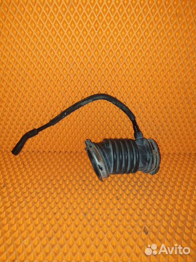 Патрубок воздушного фильтра Mazda 3