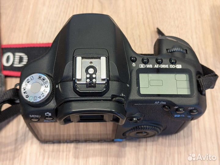 Зеркальный фотоаппарат Canon 50D