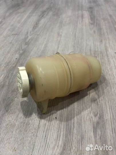 Бачок гидроусилителя Mitsubishi Lancer 9 4G18 2005