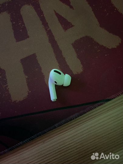 Airpods pro 1 наушник левый origenal