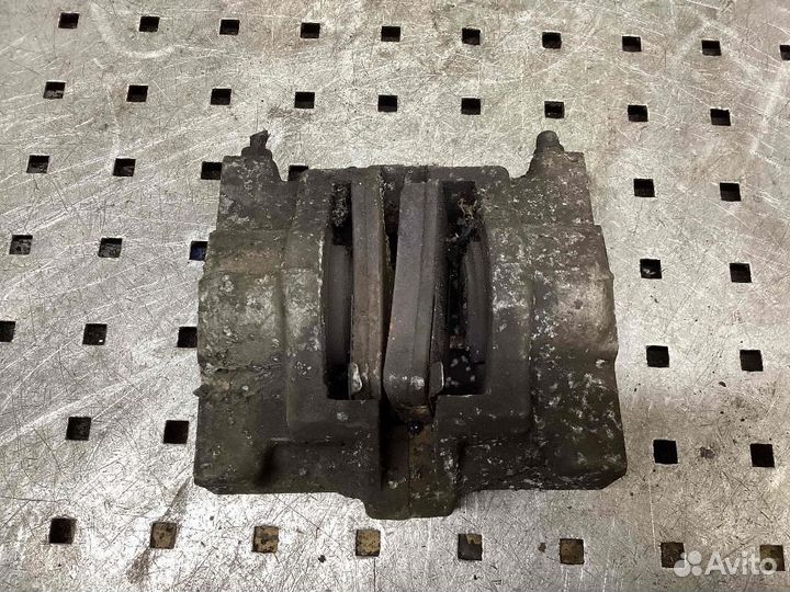 Суппорт задний правый Citroen C5