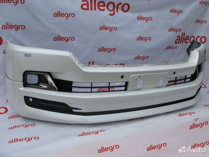 Бампер передний Toyota Land Cruiser 200 2016+