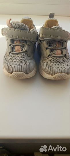 Кроссовки для девочки 23
