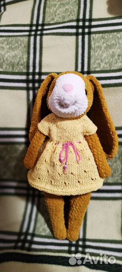Вязанные игрушки заяц