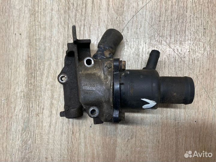 Корпус Термостата Renaula Logan 1 1.6