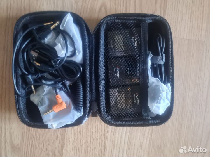 Петличная Радиосистема CoMica BoomX-D2 (RX+2TX)