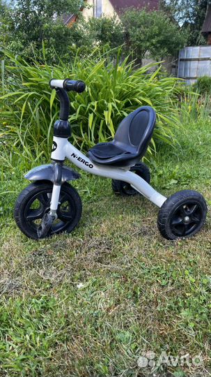 Трехколесный велосипед