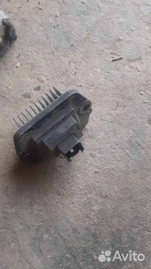 Резистор печки на Mazda 6 GH от 2008-2012 г