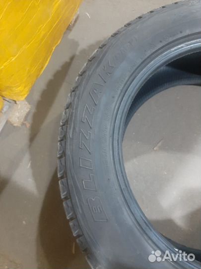 Bridgestone Blizzak 225/60 r17