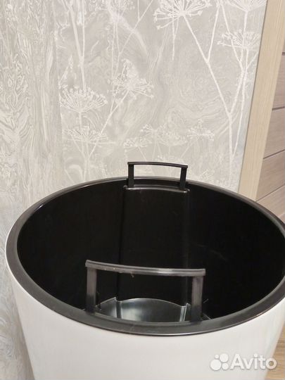 Кашпо Пилар со вставкой D39см H75см, 23/69л Белый