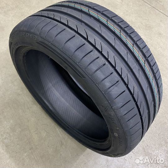 Tracmax X-Privilo TX3 235/50 R17 100