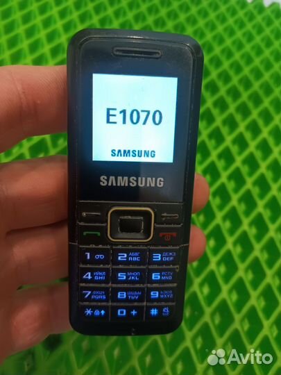 Samsung E1070