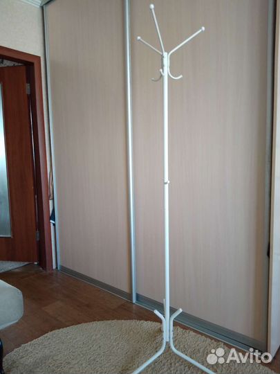 Вешалка напольная