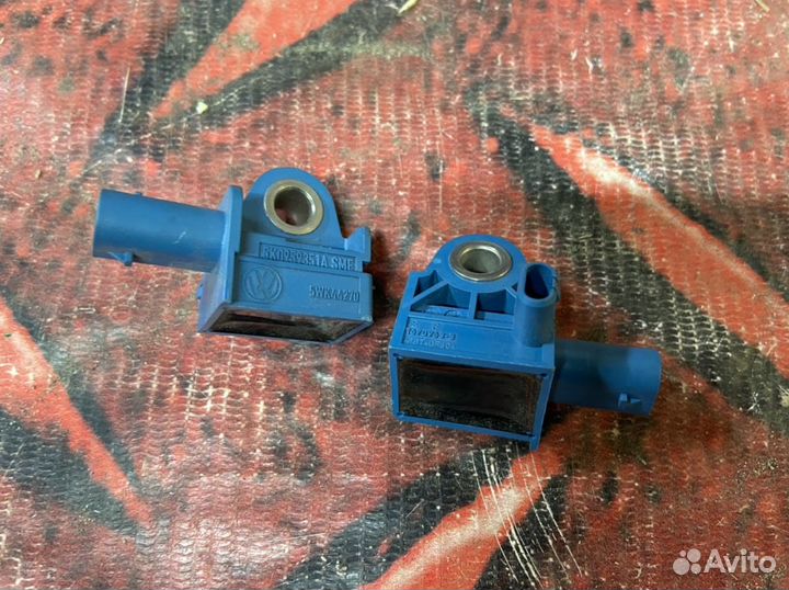 Датчик удара боковой Volkswagen Skoda Audi