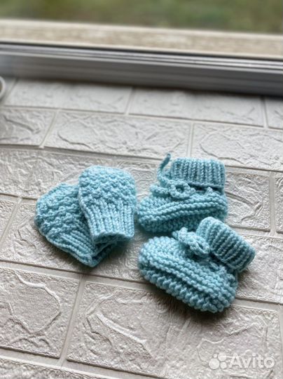 Пинетки и варежки для новорожденного