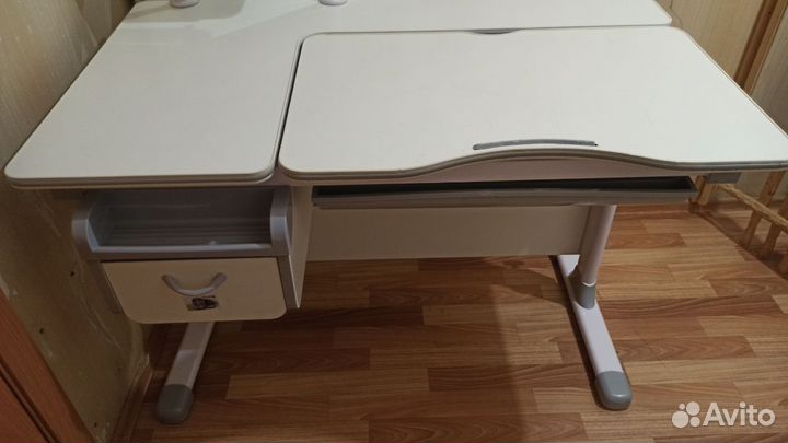 Растущая парта и стул