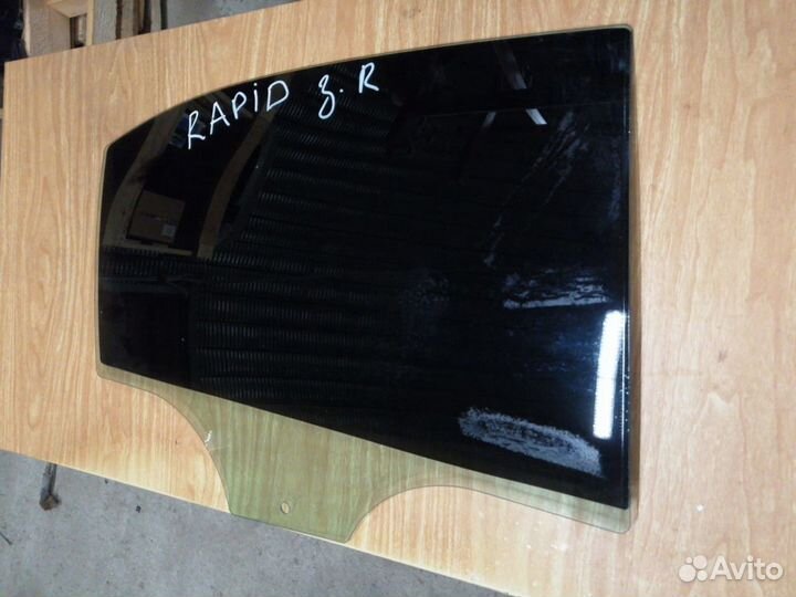 Стекло двери задней Skoda Rapid I (2012-2017)