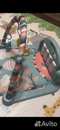 Развивающий коврик с пианино