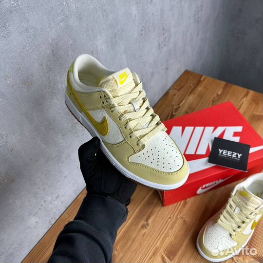 Кроссовки Nike Dunk Low Lemon Drop