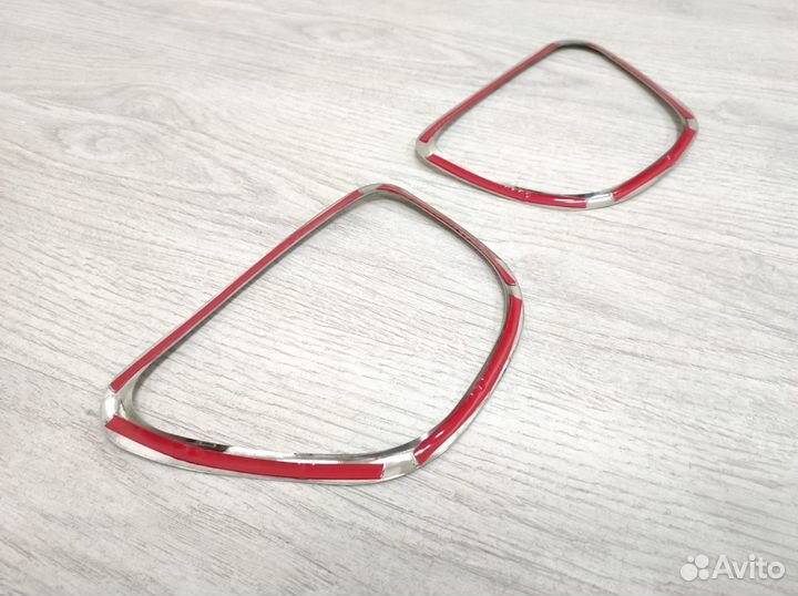 Окантовка на противотуманные фары Renault Duster