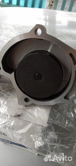 Помпа на mitsubishi