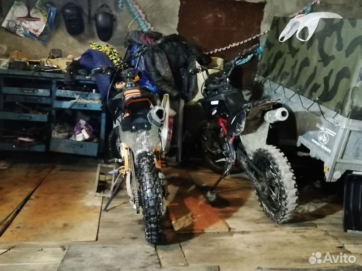 2 питбайка