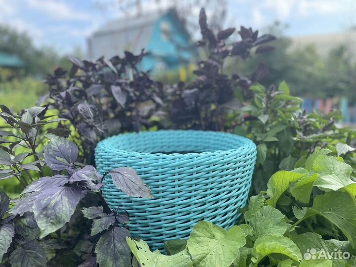 Кашпо из искусственного ротанга