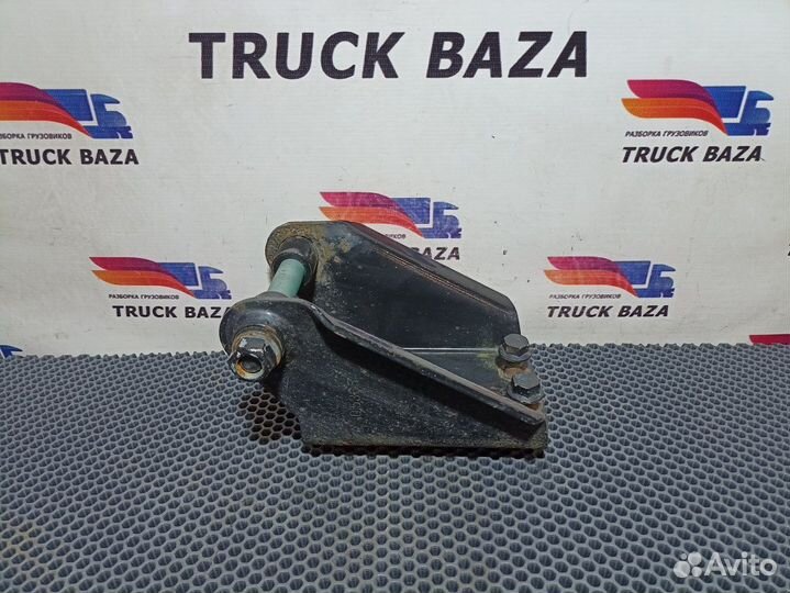 Кронштейн амортизатора заднего