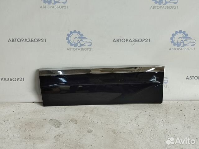 Накладка двери задней левой на Volkswagen Touareg