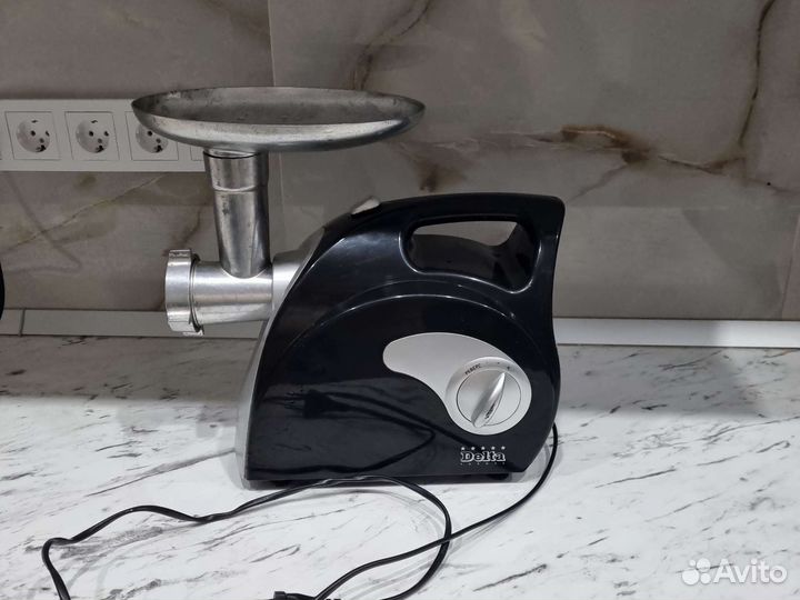 Мясорубка электрическая бу Delta