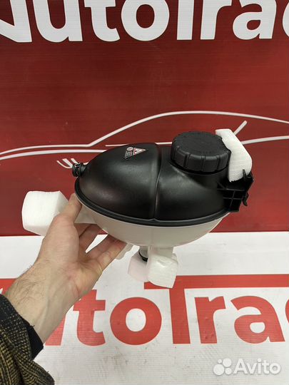 Бачок расширительный Mercedes benz v212