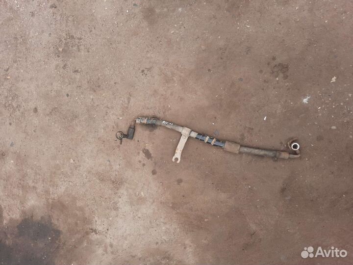 Шланг гура на Тойота Авенсис 1