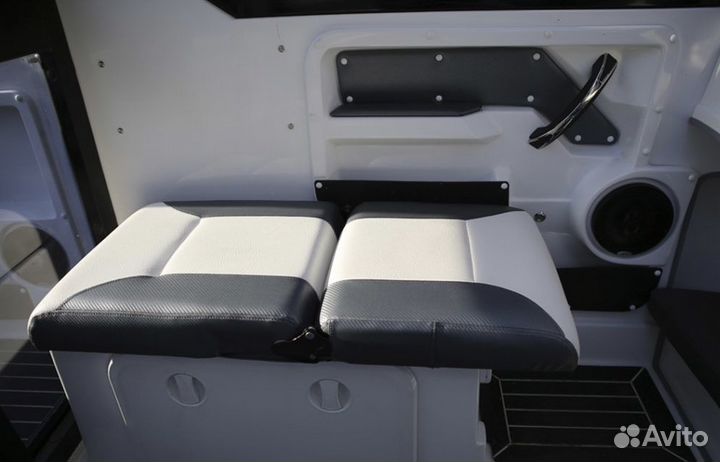 Катер Grizzly 600 Cabin