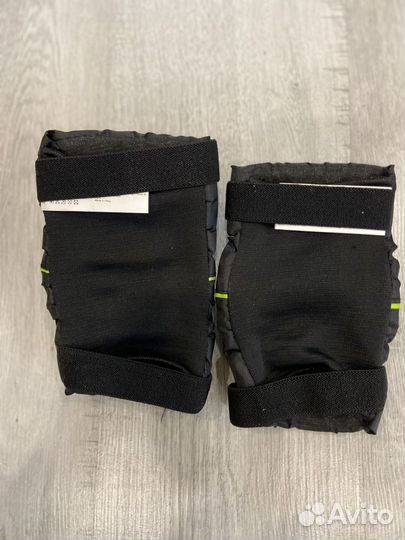 Защита для роликов fila новая