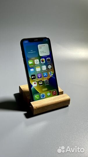 iPhone X, 64 ГБ